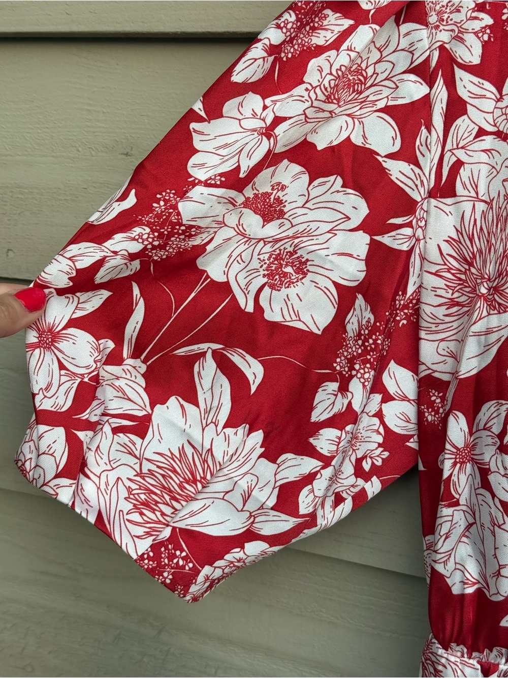 "'Rebecca Minkoff wrap blouse red w/white floral pattern size L NWT - Picture 5 of 8
